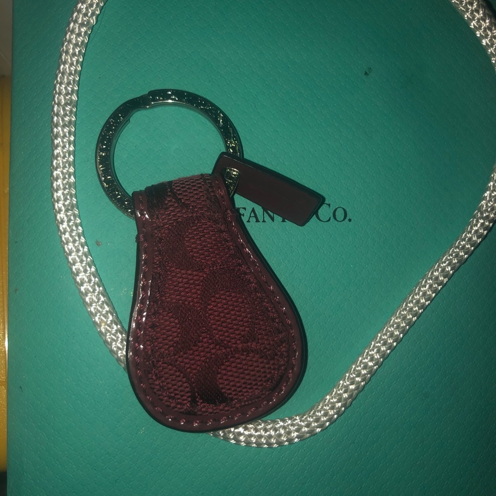 COACH KEY FOB KEY CHAIN KEYCHAIN MAROON CC PURSE